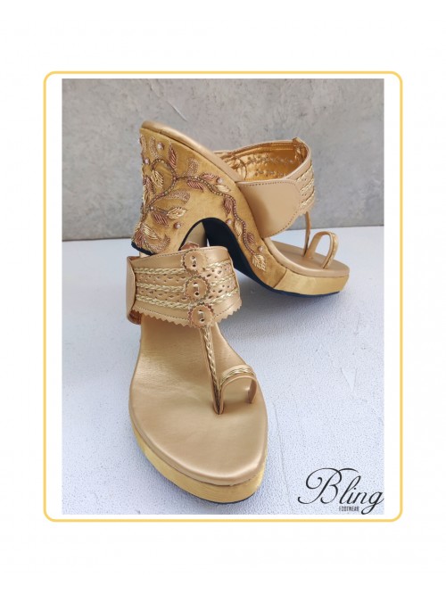 Light gold handwork kolhapuri