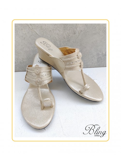 Silver shimmer kolhapuri