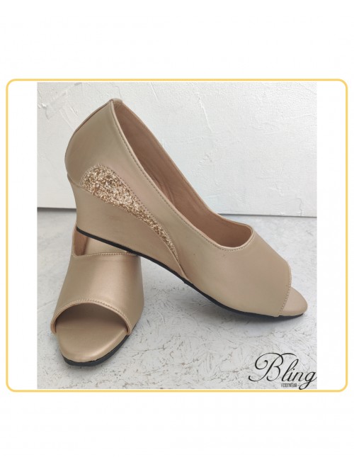 Shimmer silver peeptoes