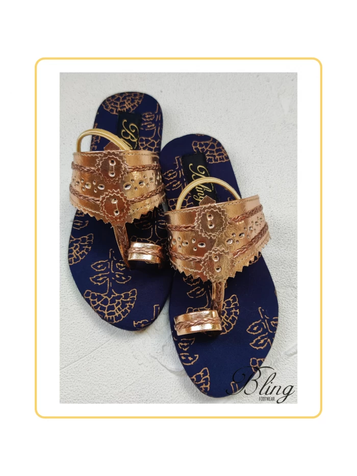 Rose gold and navy block kolhapuri